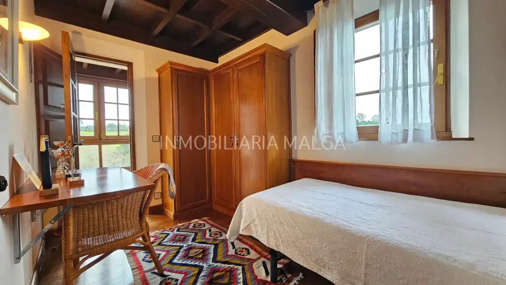 Habitación de Casa o chalet en venta en Colunga con Calefacción, Jardín privado y Parquet