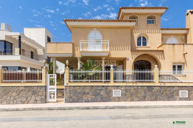 Casa-chalet en Venta en Puerto de Garrucha