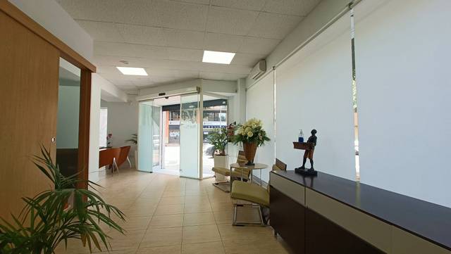 Local comercial en Alquiler en Carrer de Sant Roc en Plaza Illes Columbretes