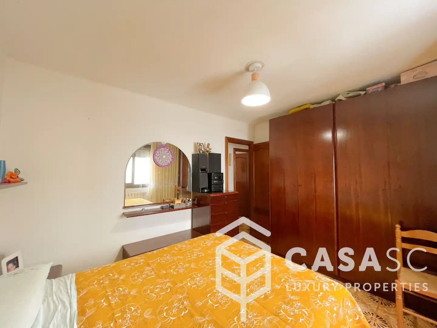 Habitación de Piso en venta en Cerdanyola del Vallès con Calefacción, Amueblado y Balcón