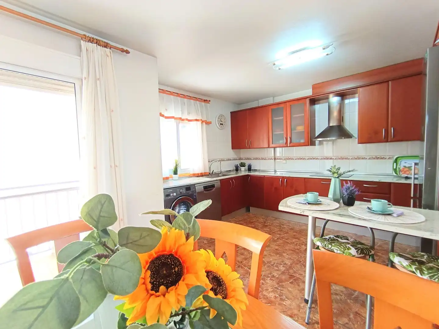 Küche von Einfamilien-Reihenhaus zum Verkauf in Ulea mit Klimaanlage, Heizung und Terrasse