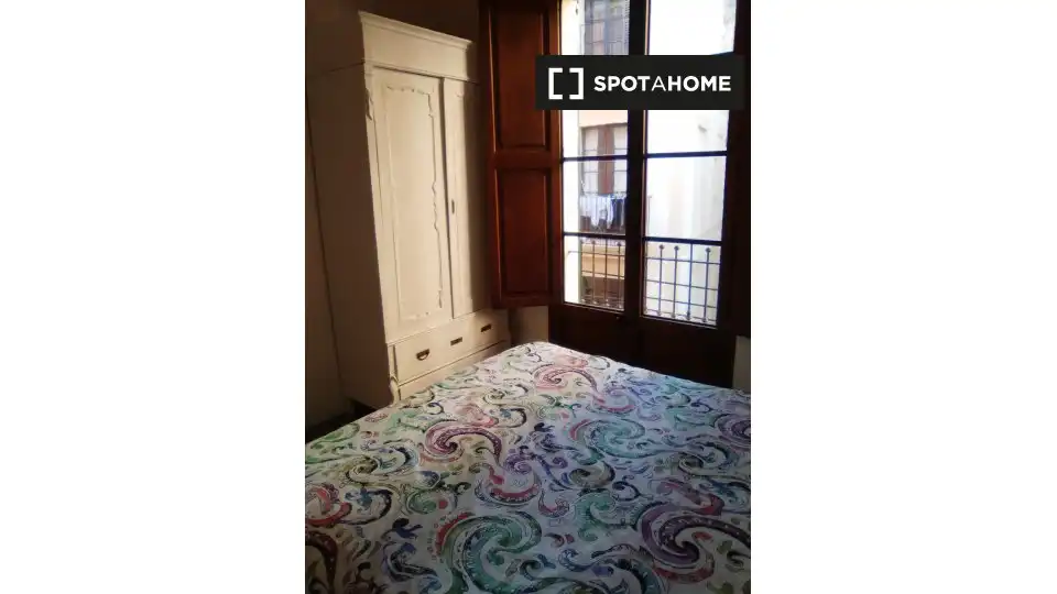 Bedroom of Flat for share in  Palma de Mallorca  with Air Conditioner, Heating and Furnished