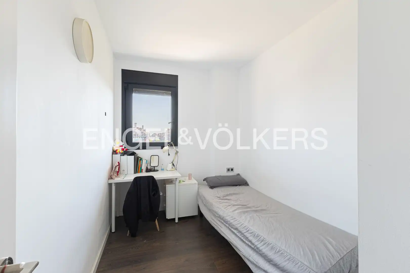 Bedroom of Flat for sale in Barcelona  with Air Conditioner, Heating and Parquet flooring