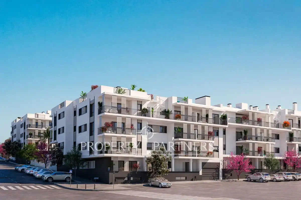 Ático con piscina en venta en Calle Carlos Cano, imagen 3