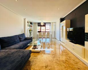 Sala d'estar de Apartament en venda en Alicante / Alacant amb Terrassa i Balcó