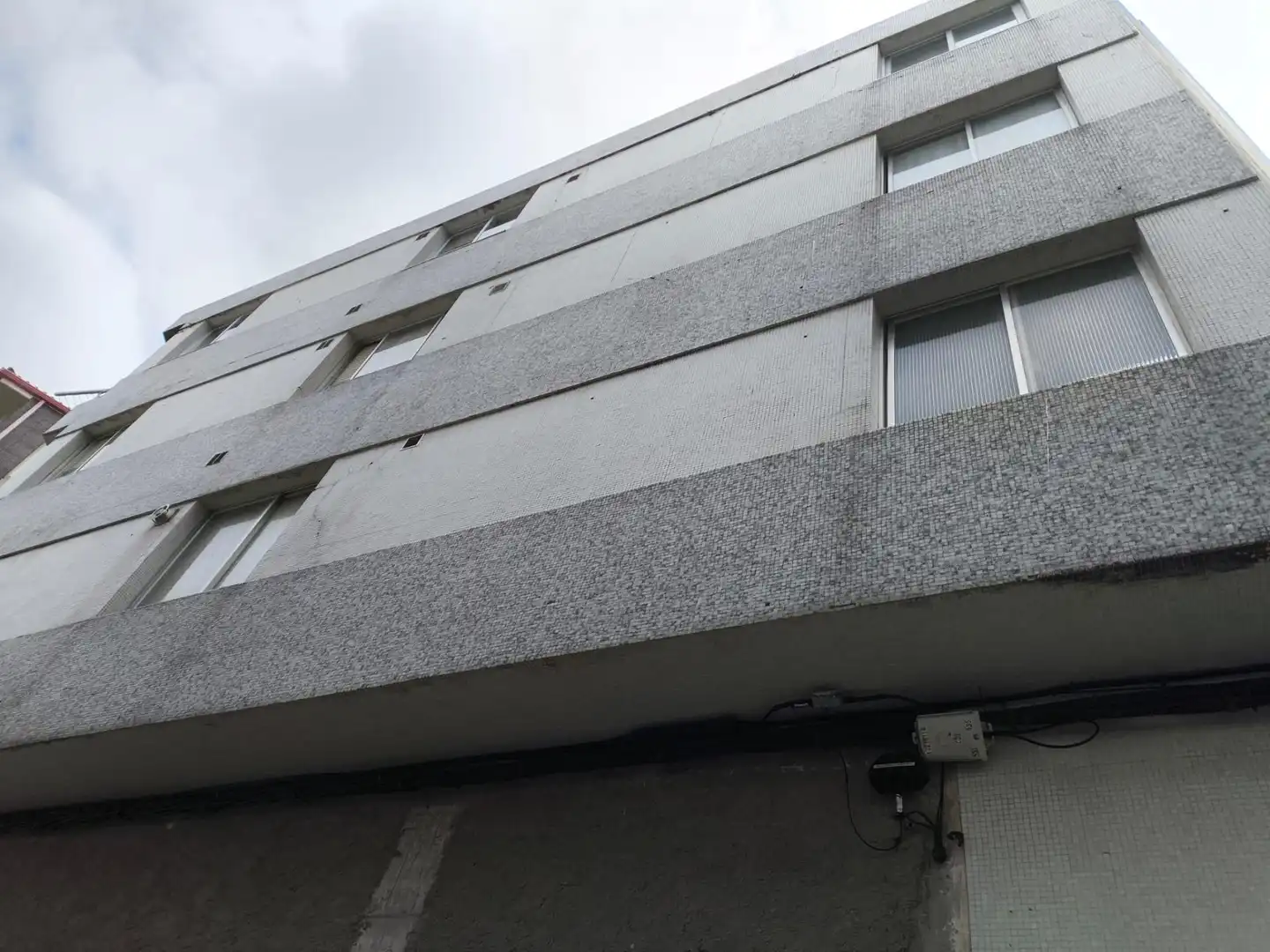Vista exterior de Piso en venta en Ponteceso con Amueblado y Balcón
