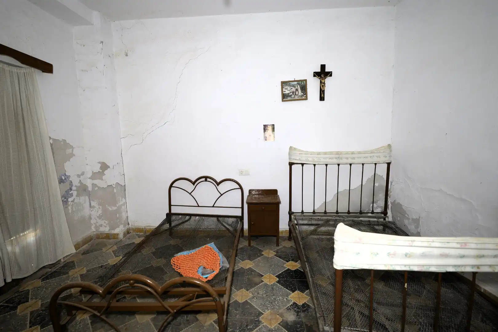 Casa adosada en venta en Turón con Jardín privado