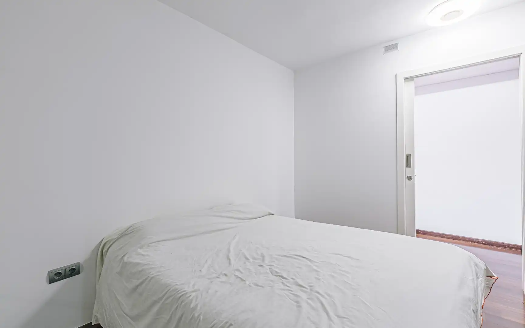 Schlafzimmer von Wohnung zum Verkauf in Barcelona mit Klimaanlage, Heizung und Möbliert