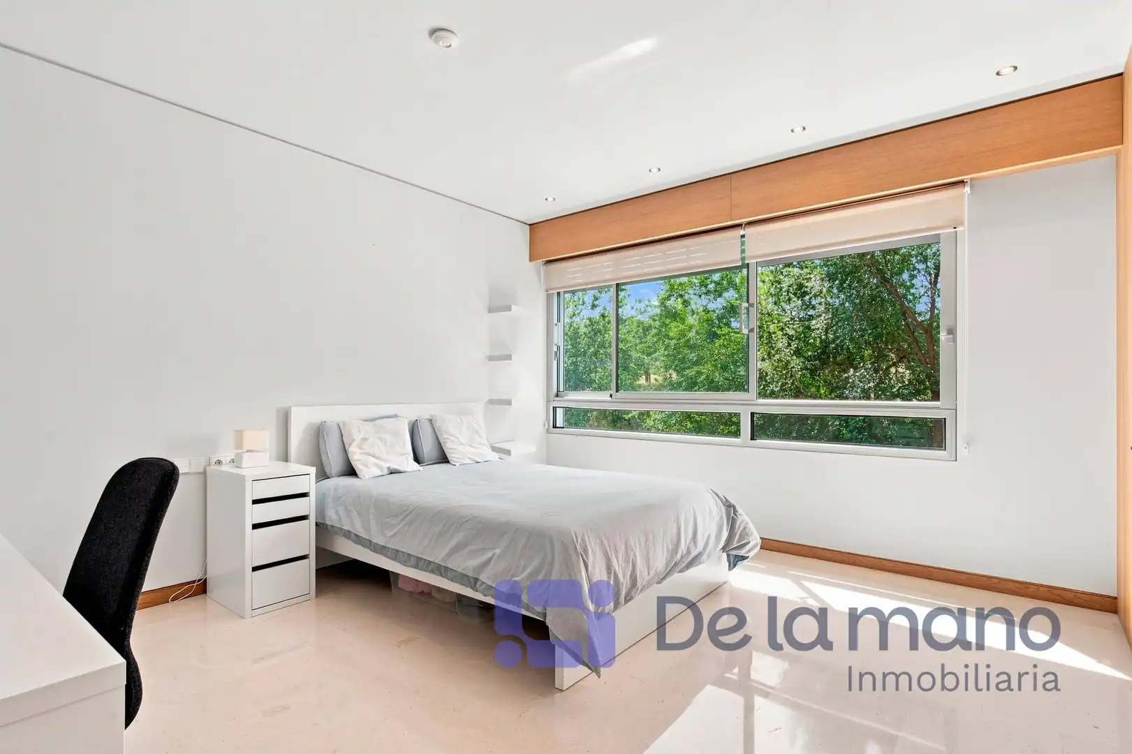 Bedroom of Houses for sale in Madrid  with Air Conditioner, Heating and Private garden