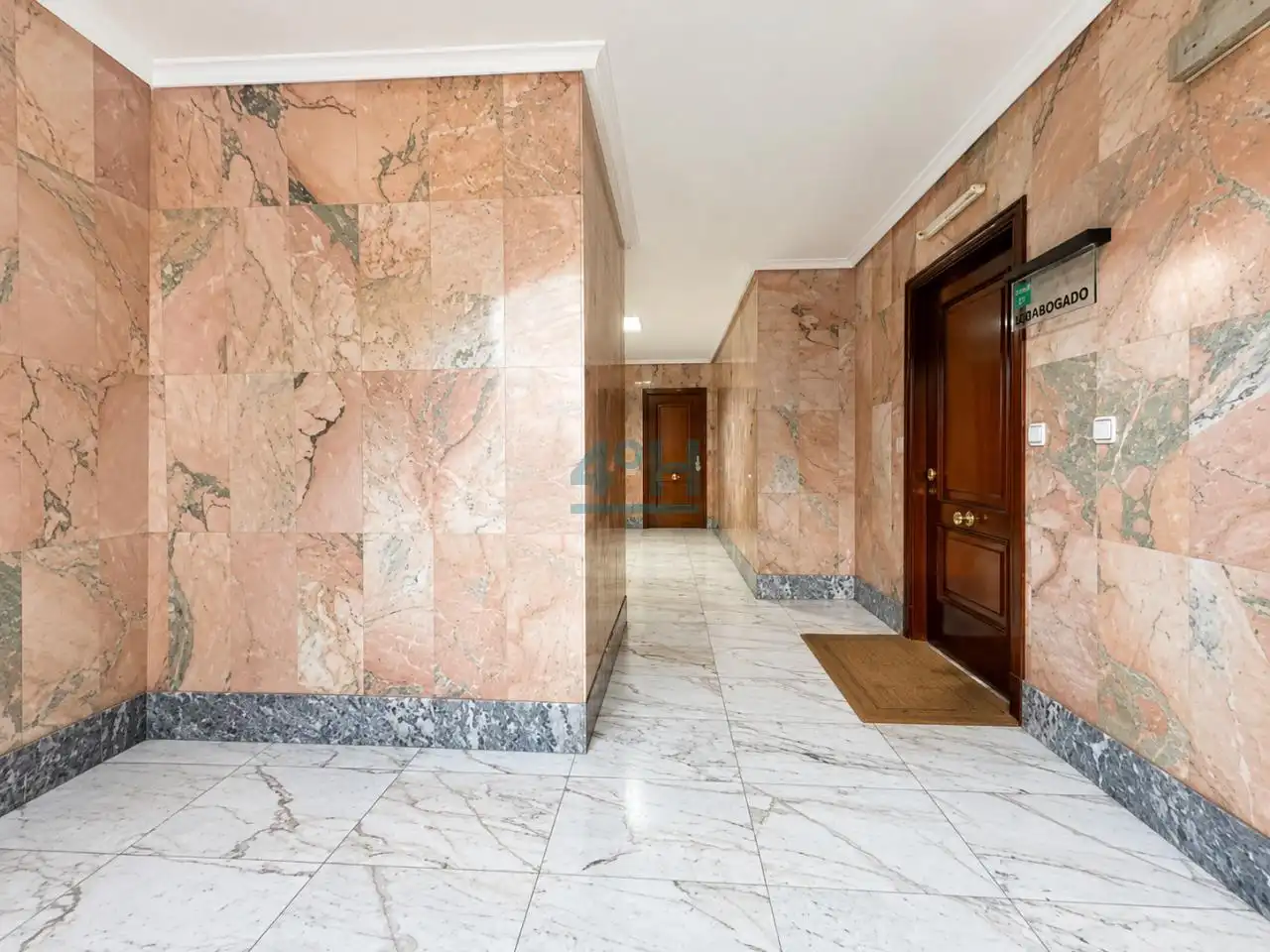 Piso en venta en Ourense Capital  con Terraza y Balcón