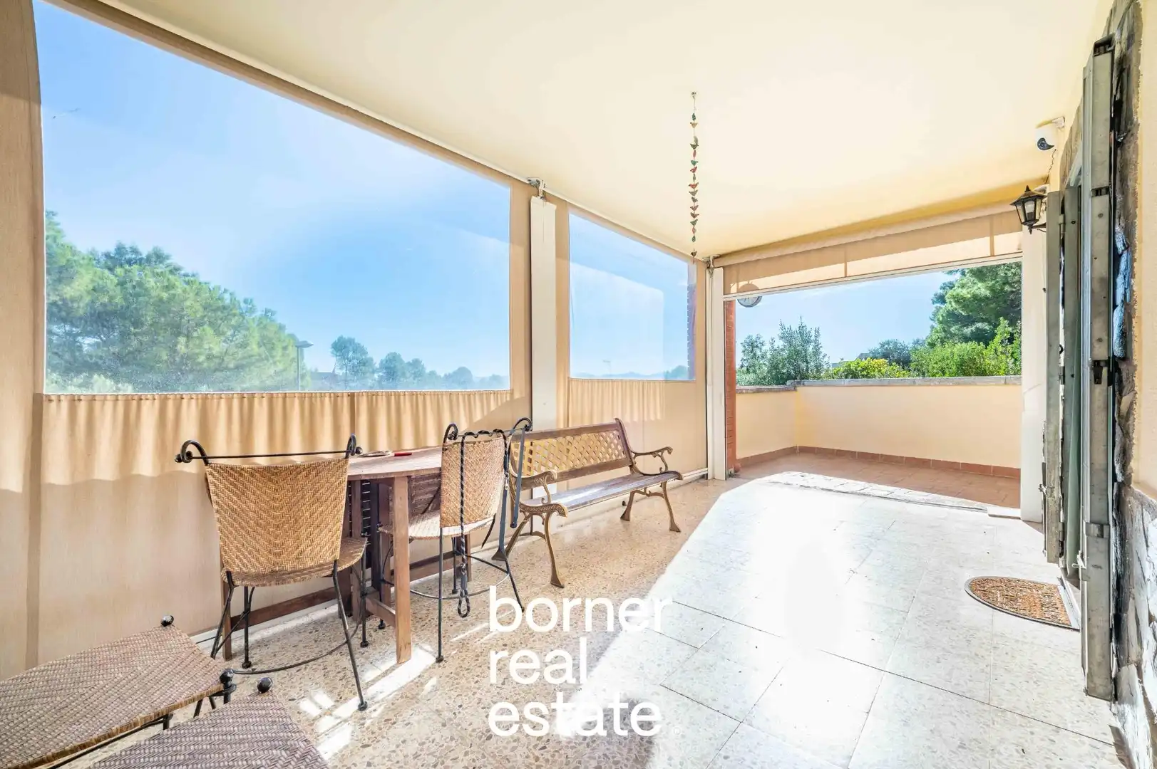 Exterior view of Houses for sale in Sant Muç