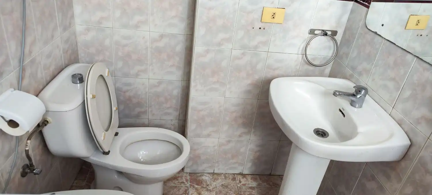 Bany de Pis en venda en Castellón de la Plana / Castelló de la Plana amb Terrassa