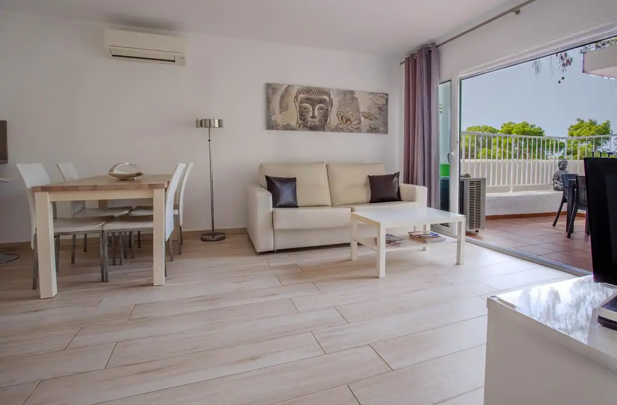 Sala de estar de Apartamento en venta en Sant Josep de sa Talaia con Aire acondicionado, Calefacción y Terraza