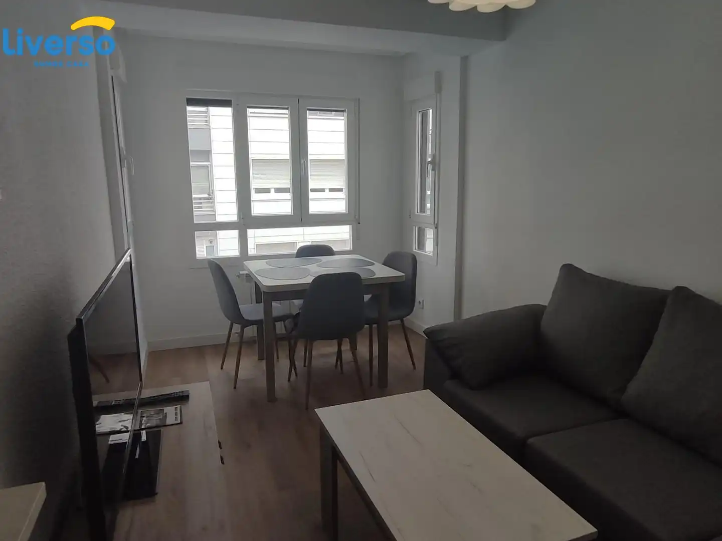 Sala de estar de Piso de alquiler en Burgos con Calefacción