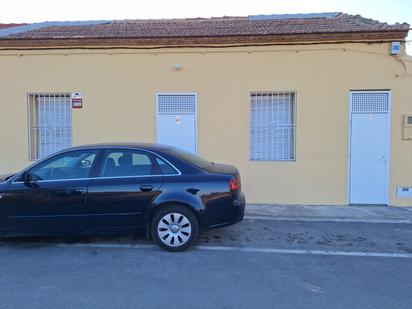 Parkplatz von Country house zum verkauf in Jacarilla mit Terrasse