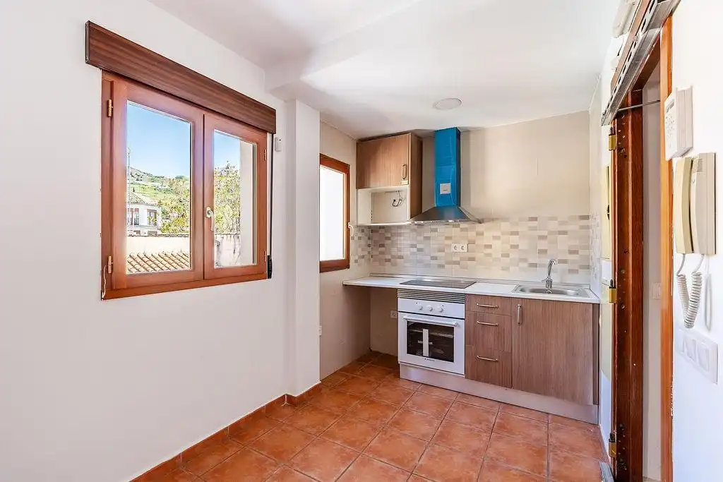 Kitchen of Office for sale in Granada