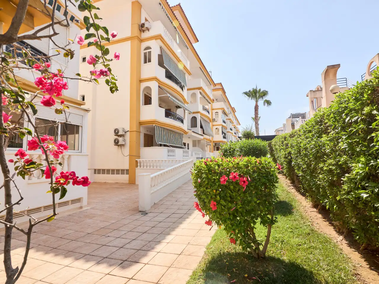 Vista exterior de Apartament en venda en Torrevieja amb Aire condicionat, Calefacció i Terrassa