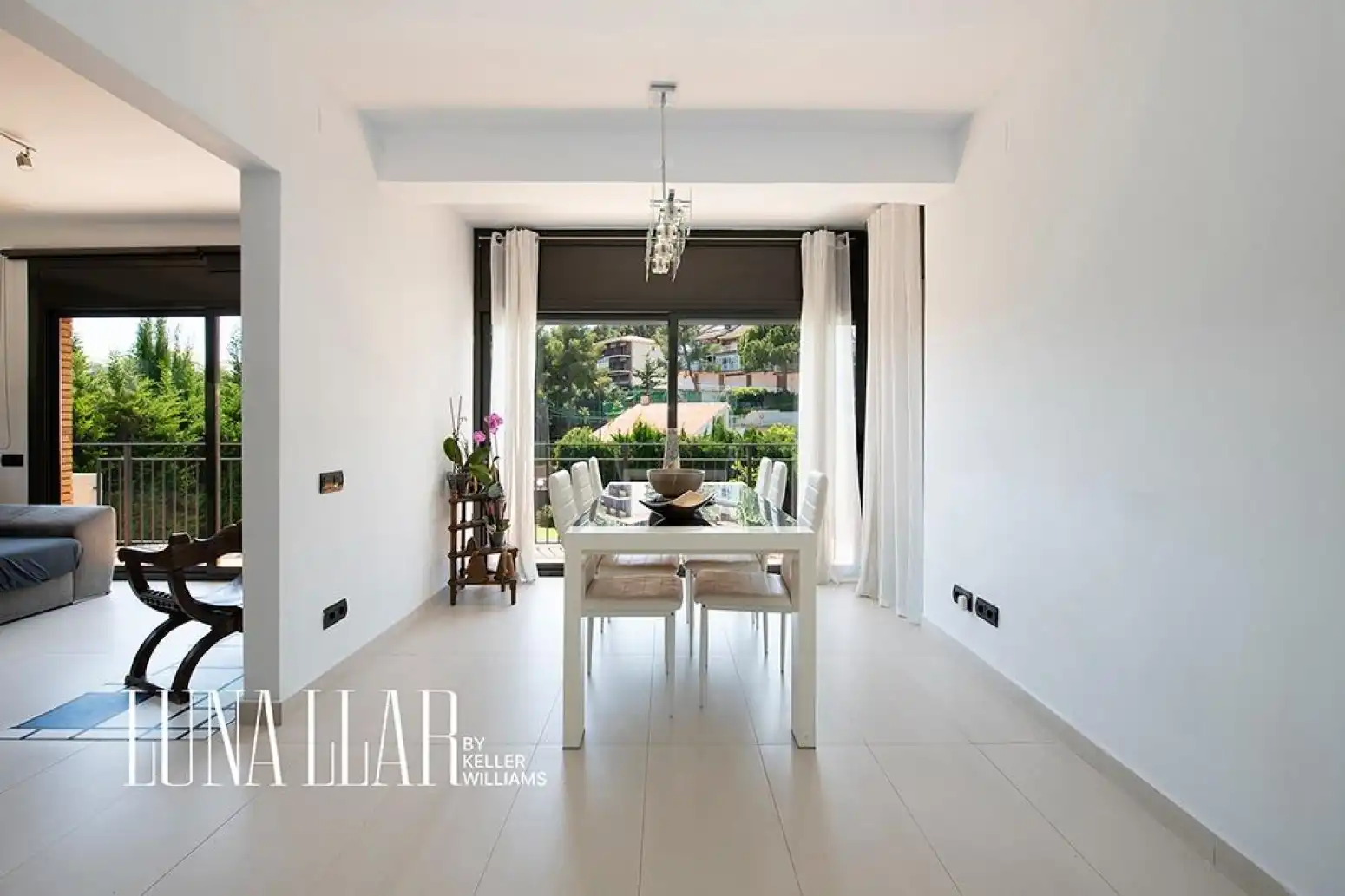 Dining room of Houses for sale in Castelldefels  with Air Conditioner, Heating and Parquet flooring