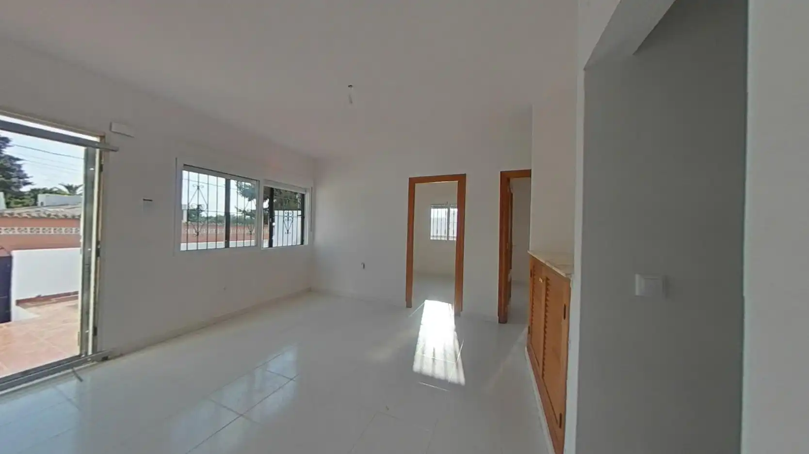 Sala d'estar de Casa adosada en venda en Orihuela