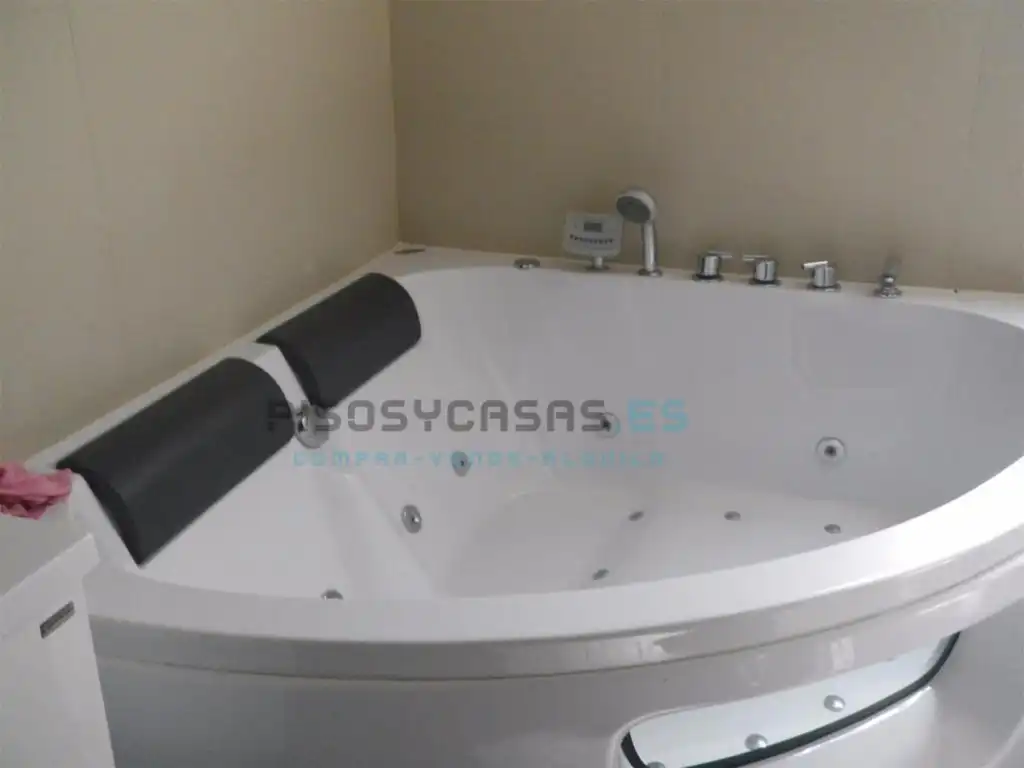 Bathroom of Apartments for sale in Godelleta  with Air Conditioner, Private garden and Terrace