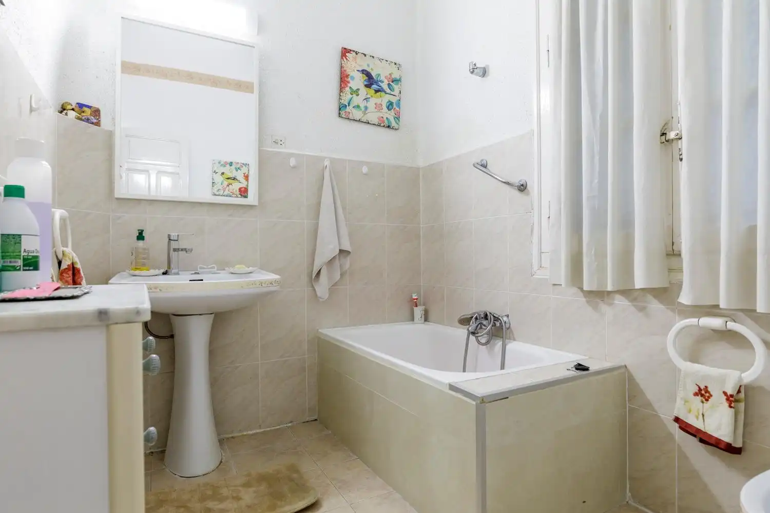 Baño de Piso en venta en Zaragoza con Calefacción y Balcón