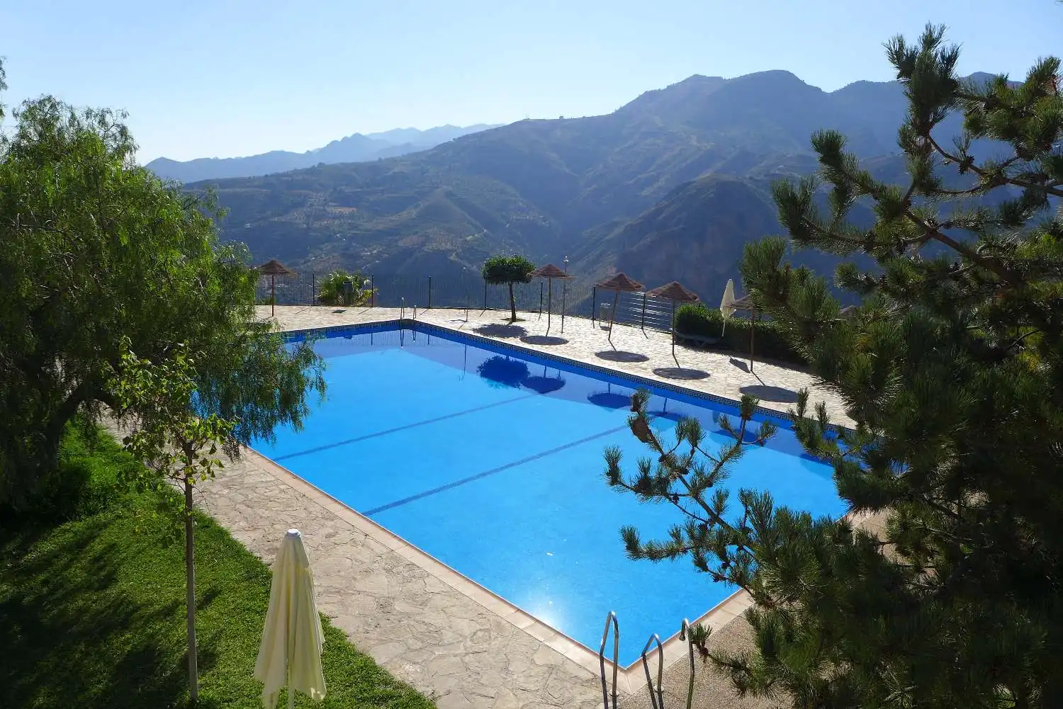 Piscina de Casa o chalet en venta en Lentegí con Terraza