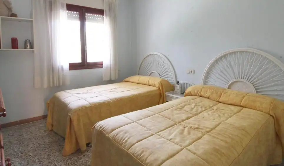 Habitación de Casa o chalet en venta en Elche / Elx con Jardín privado