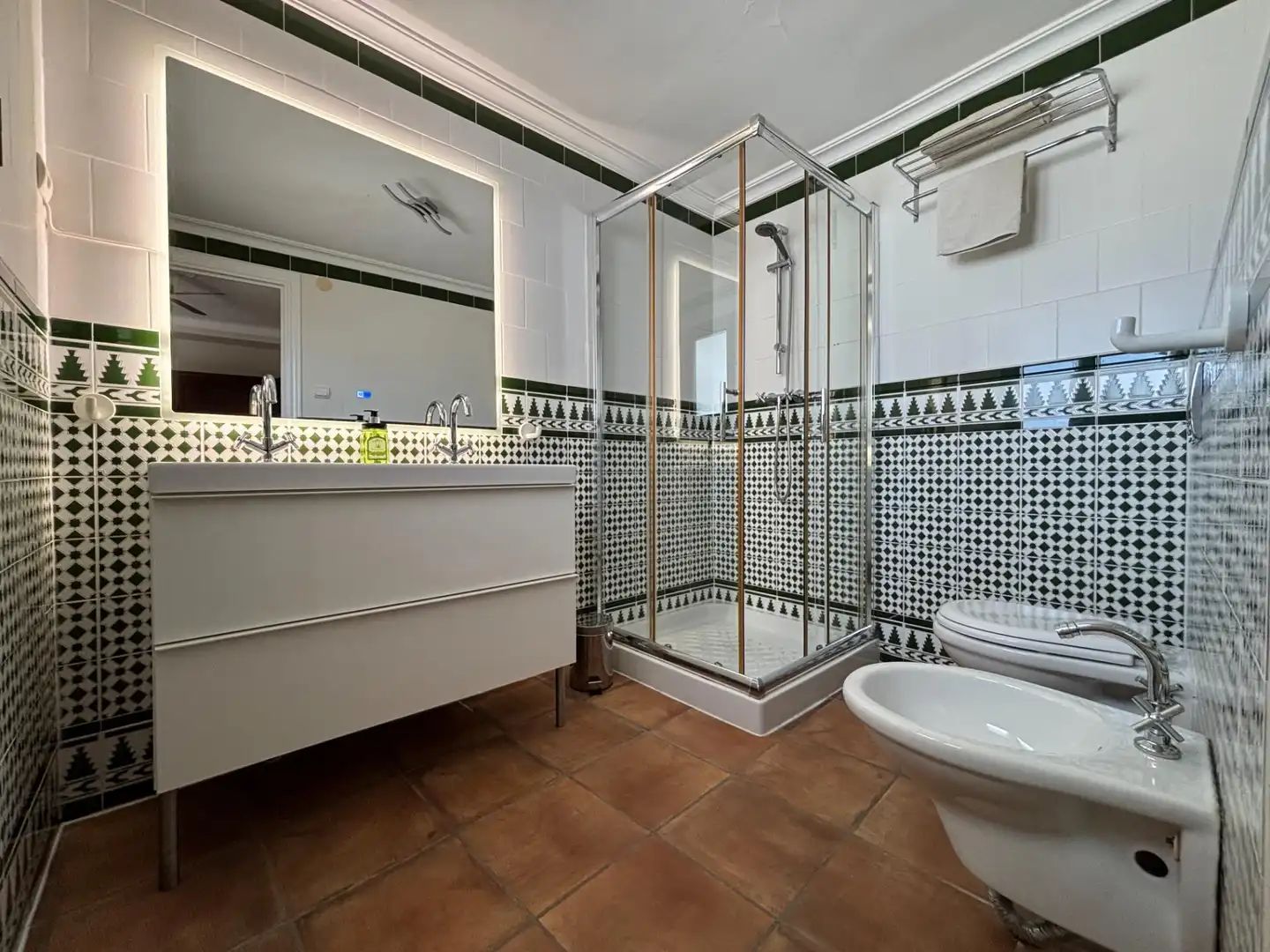 Baño de Casa adosada en venta en Antequera con Calefacción, Terraza y Trastero
