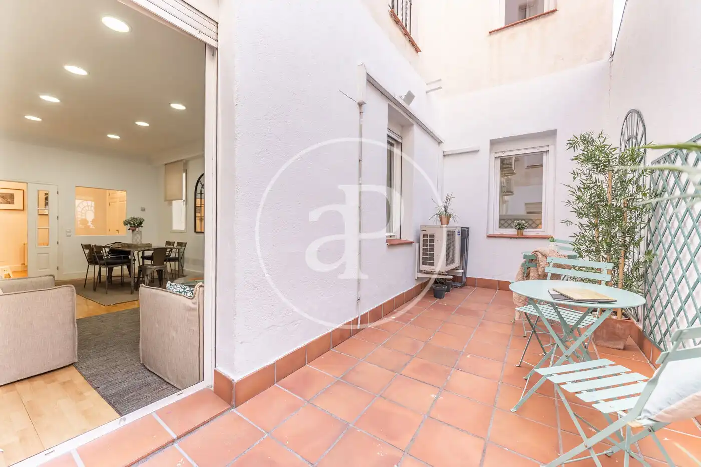 Terrace of Flat for rent in Madrid  with Air Conditioner, Heating and Private garden