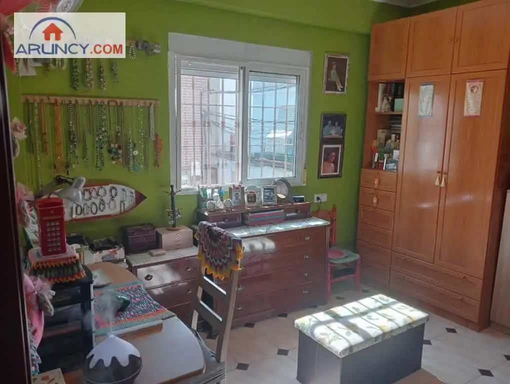 Habitación de Casa o chalet en venta en Sevilla con Calefacción, Terraza y Trastero