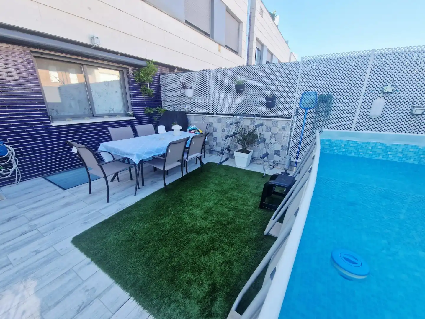 Piscina de Casa adosada en venta en Ciudad Real con Calefacción, Jardín privado y Terraza