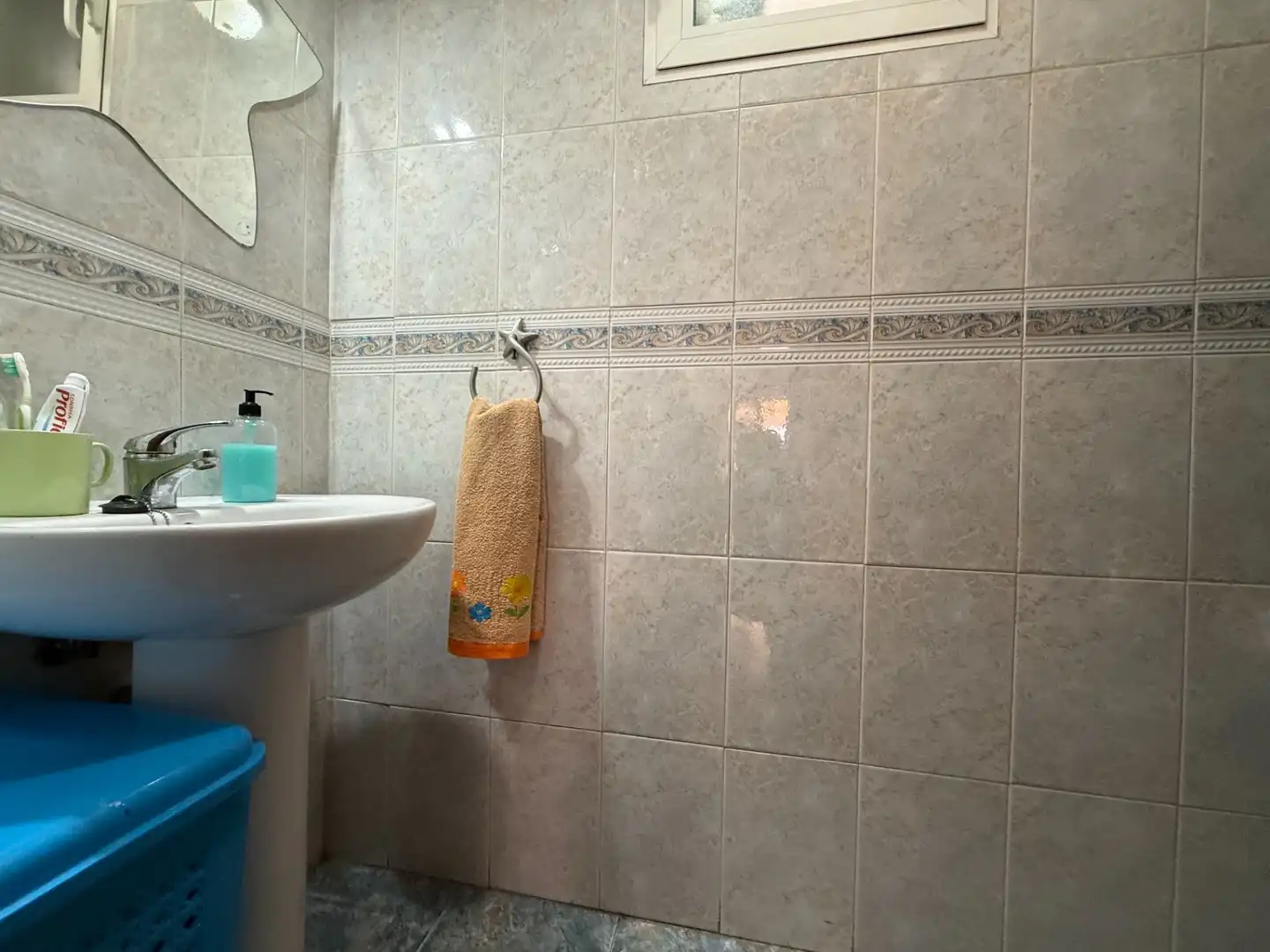 Baño de Casa adosada en venta en Aljaraque con Aire acondicionado