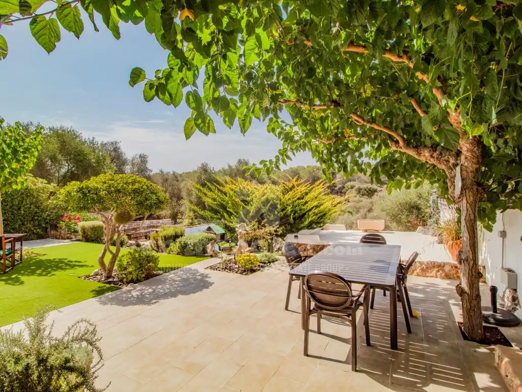 Country homes for sale in Cala Blanca