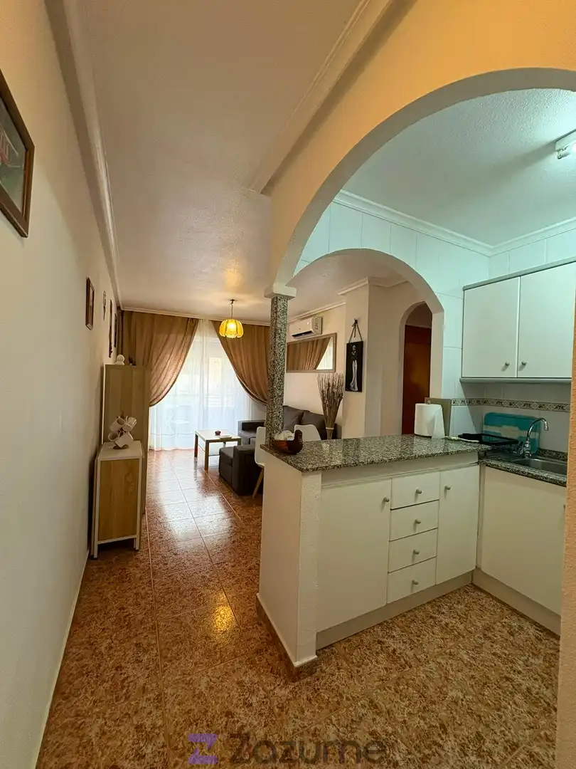 Piso de alquiler en Torrevieja con Aire acondicionado, Calefacción y Piscina