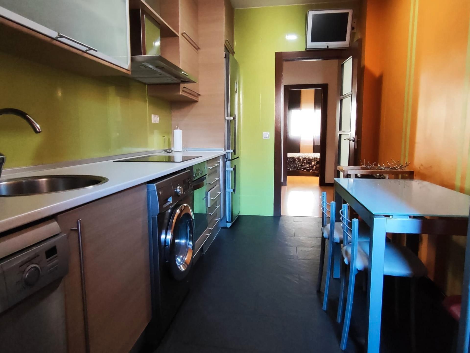 Kitchen of Flat to rent in  Zaragoza Capital  with Air Conditioner, Heating and Furnished
