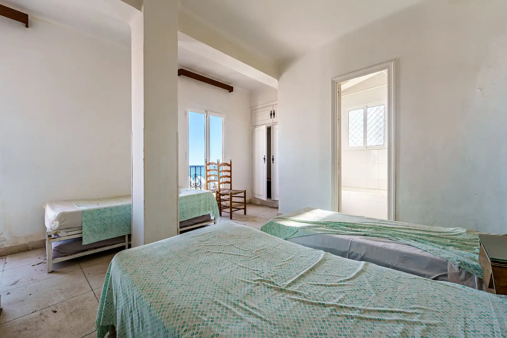 Bedroom of Buildings for sale in Torremolinos