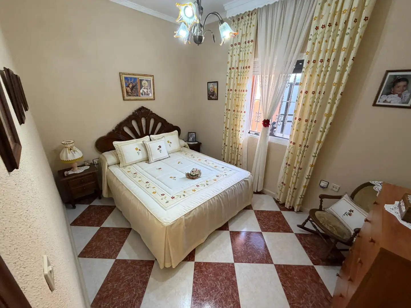 Dormitori de Casa o xalet en venda en Gallineras