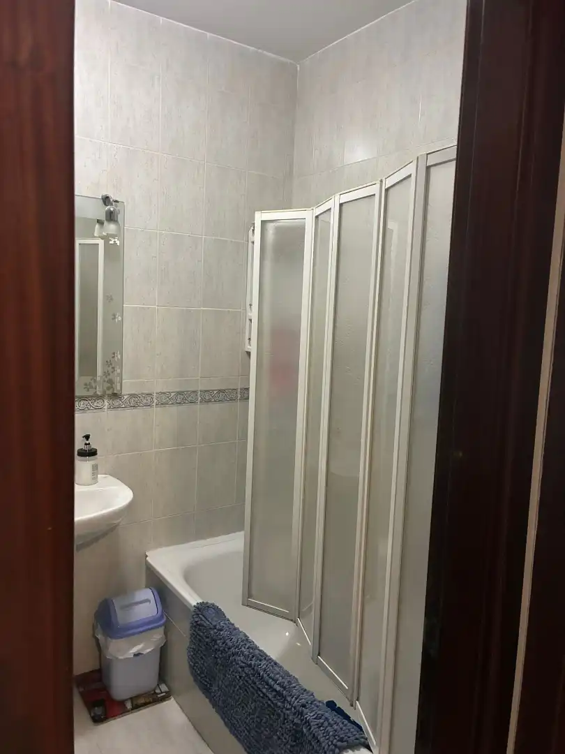 Badezimmer von Wohnung zum Verkauf in Algeciras