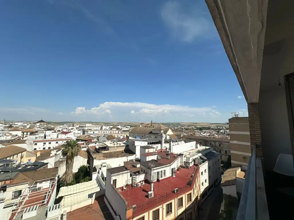 Außenansicht von Wohnung zur Miete in Córdoba mit Schwimmbad