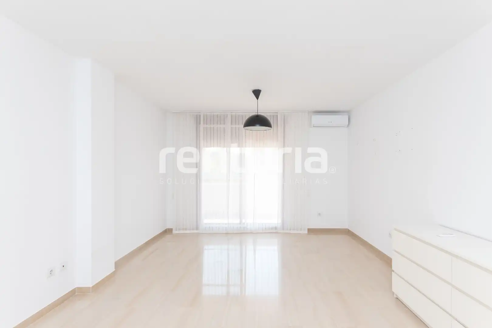 Pis de lloguer a Carrer de Vinaròs, Sant Llorenç - Zona Alfahuir