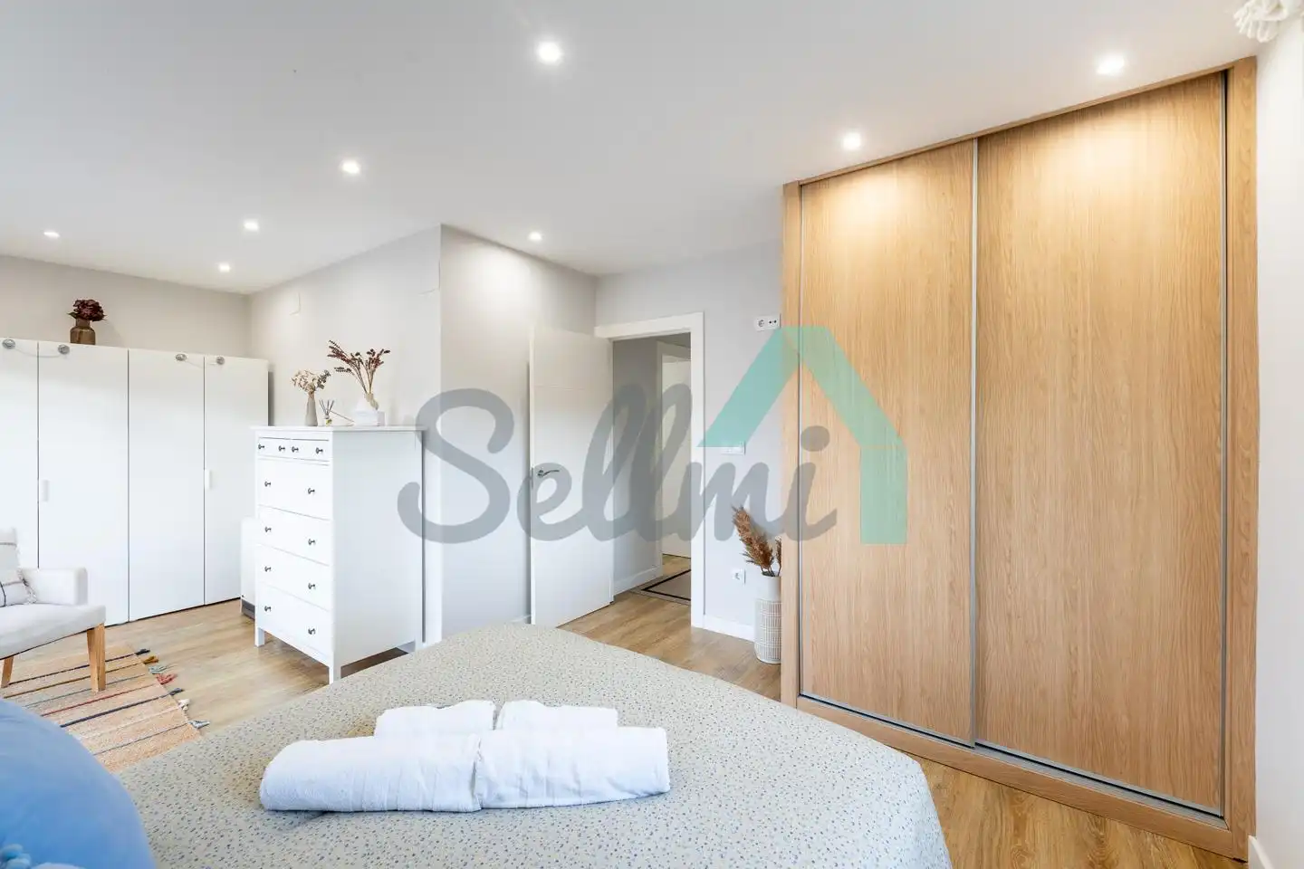 Habitación de Piso en venta en Carreño con Calefacción, Terraza y Amueblado