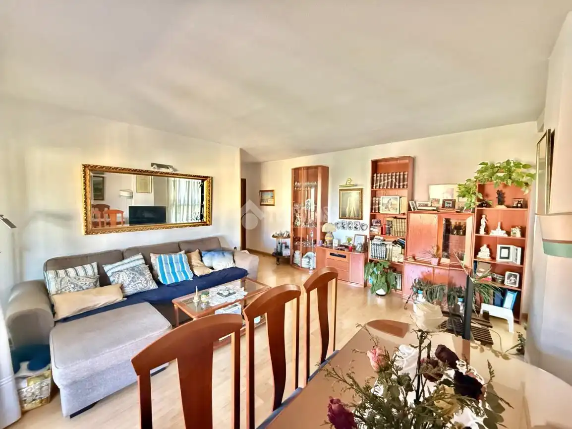 Living room of Flat for sale in Madrid  with Air Conditioner, Heating and Terrace