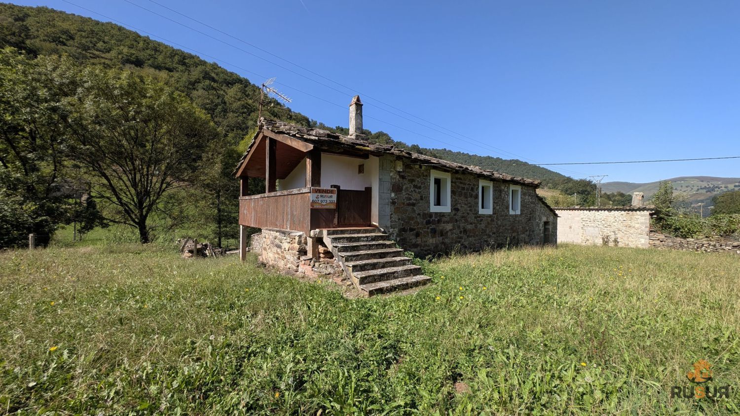 Exterior view of Country house for sale in Vega de Pas  with Terrace, Storage room and Furnished