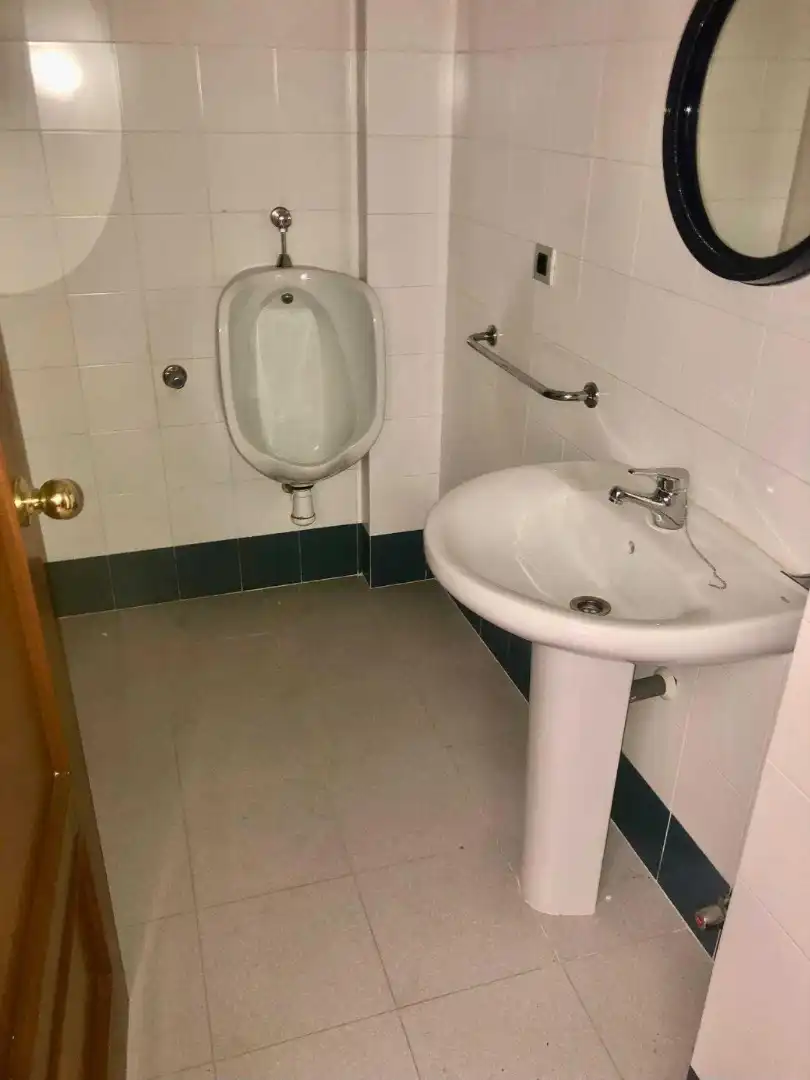 Baño de Oficina en venta en La Carolina