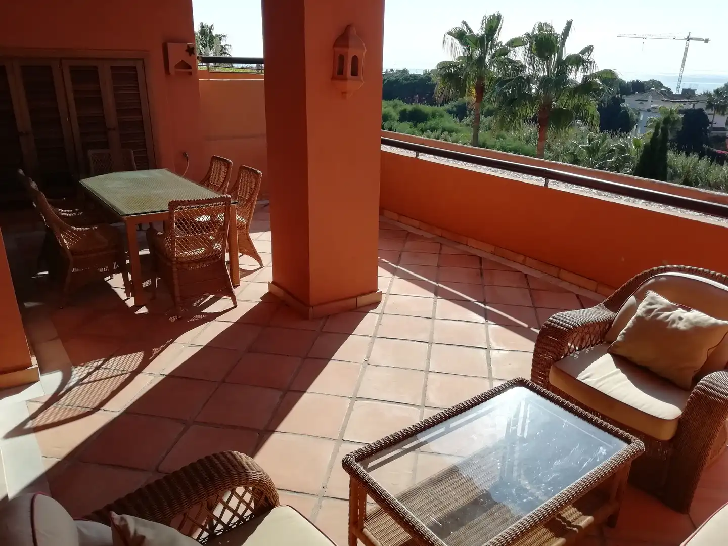 Terrasse von Maisonette zum Verkauf in Marbella mit Klimaanlage, Terrasse und Abstellraum