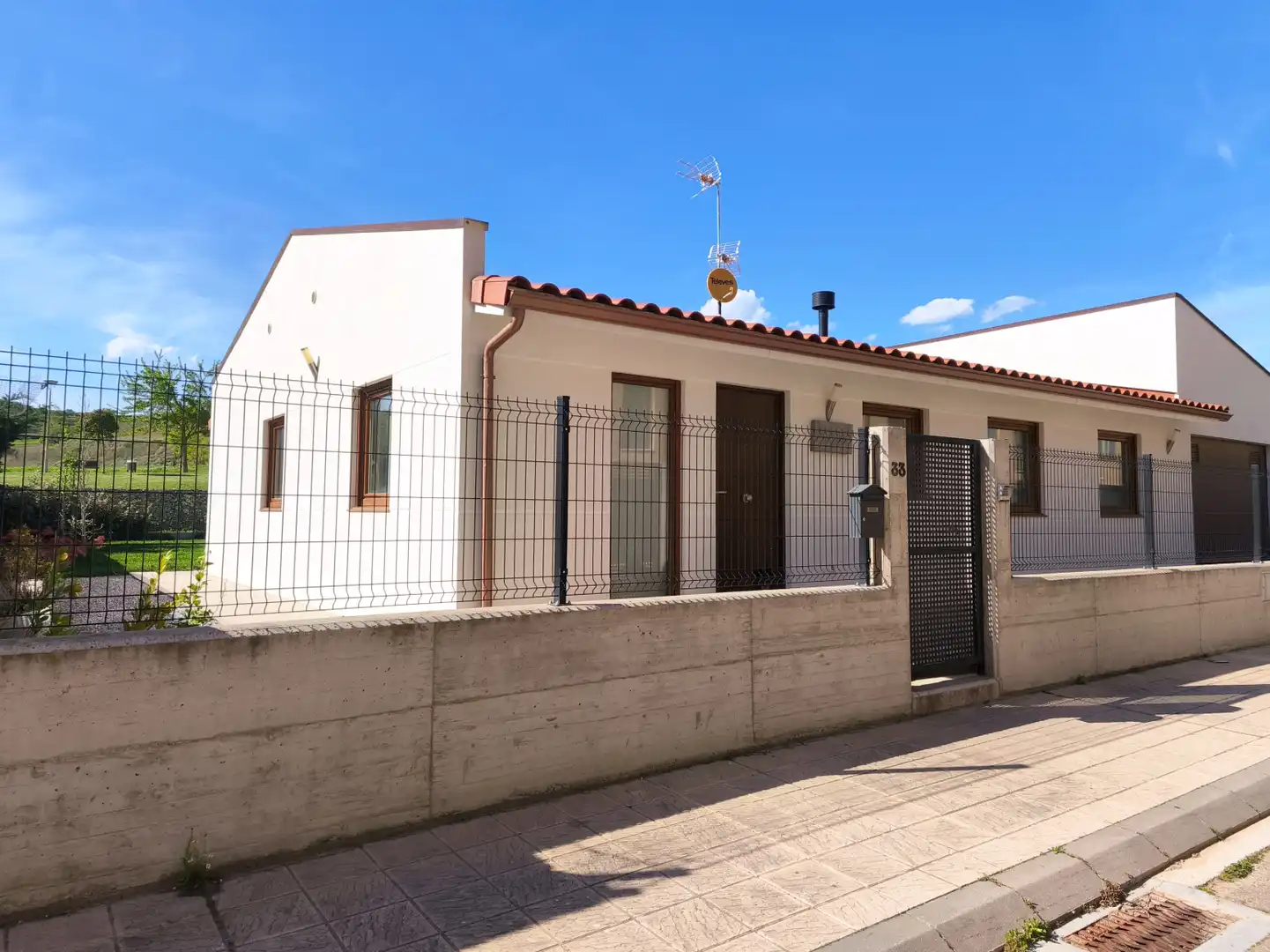 Vista exterior de Casa o chalet en venta en Viana con Aire acondicionado, Calefacción y Jardín privado