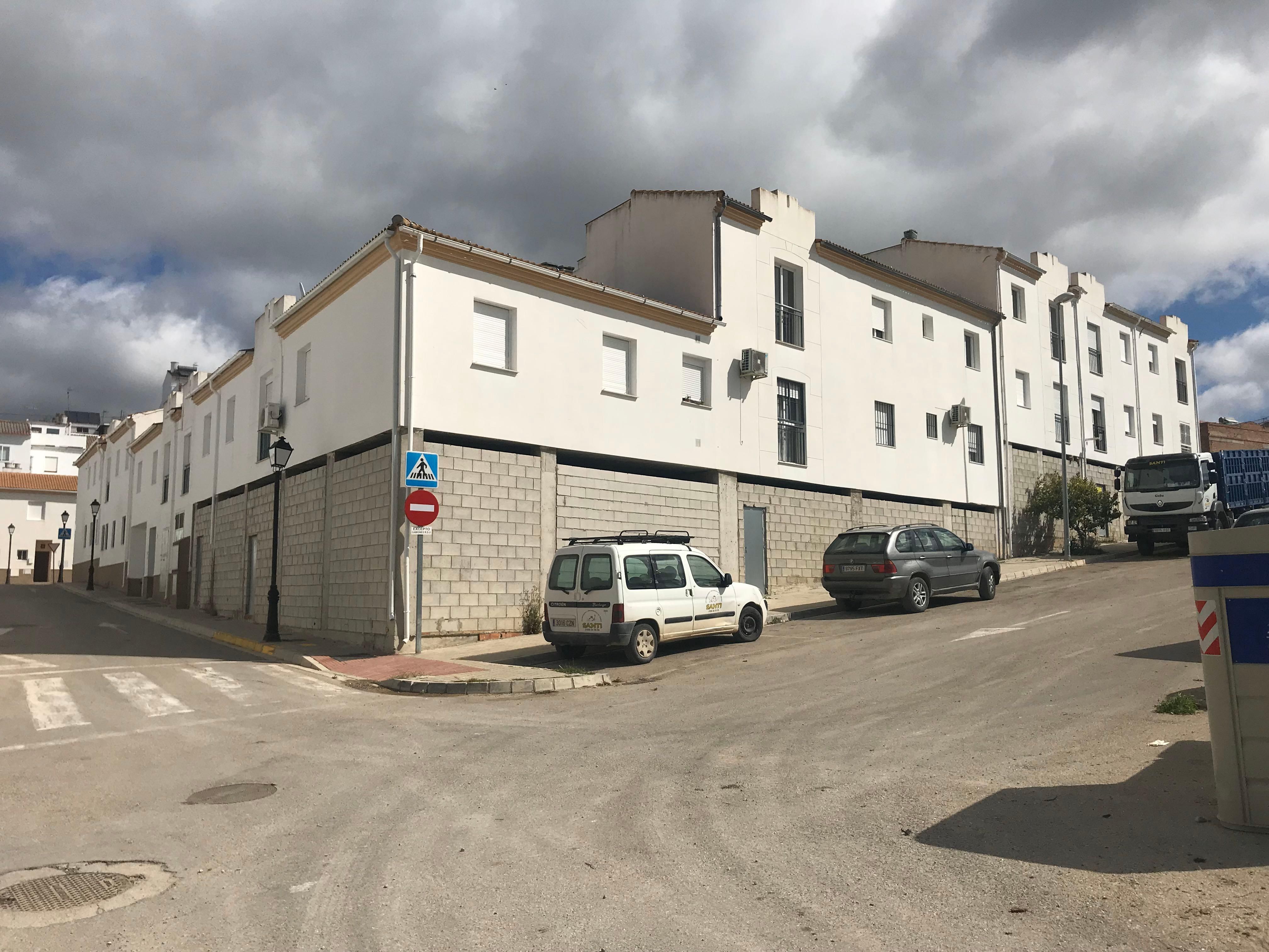 Vista exterior de Garatge en venda en Olvera