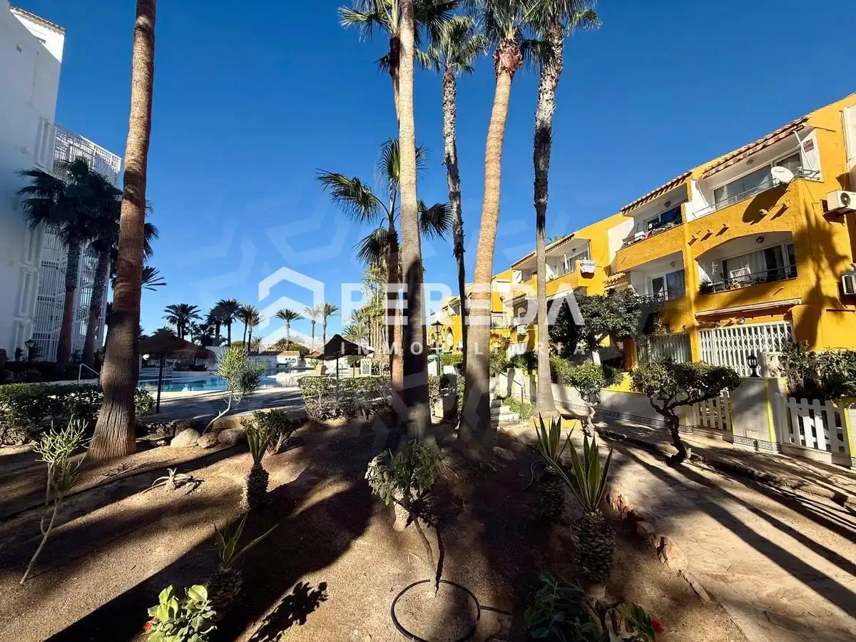 Exterior view of Apartments for sale in Roquetas de Mar  with Terrace and Community pool