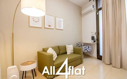 Living room of Flat to rent in  Barcelona Capital  with Air Conditioner, Heating and Furnished