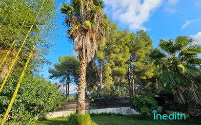 Jardí de Casa o xalet en venda en Cubelles amb Aire condicionat, Calefacció i Jardí privat